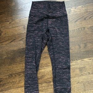 Lululemon yoga pants